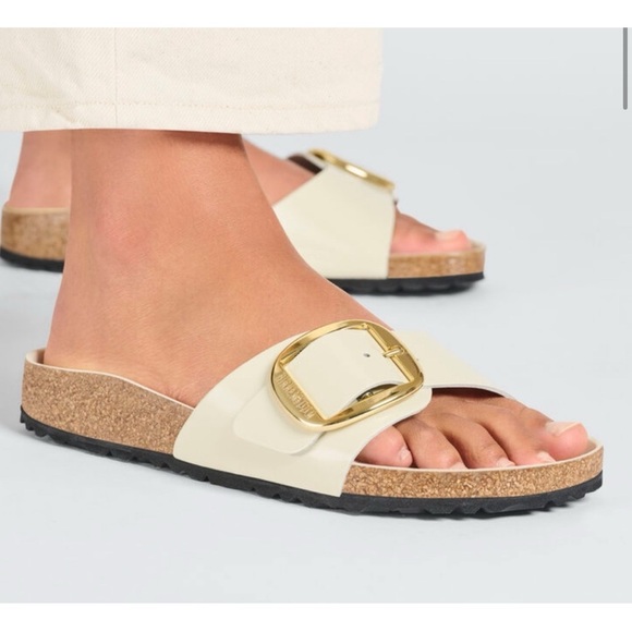 Birkenstock Shoes - Birkenstock
Madrid Big Buckle
Slide Sandal (Women) EU 38